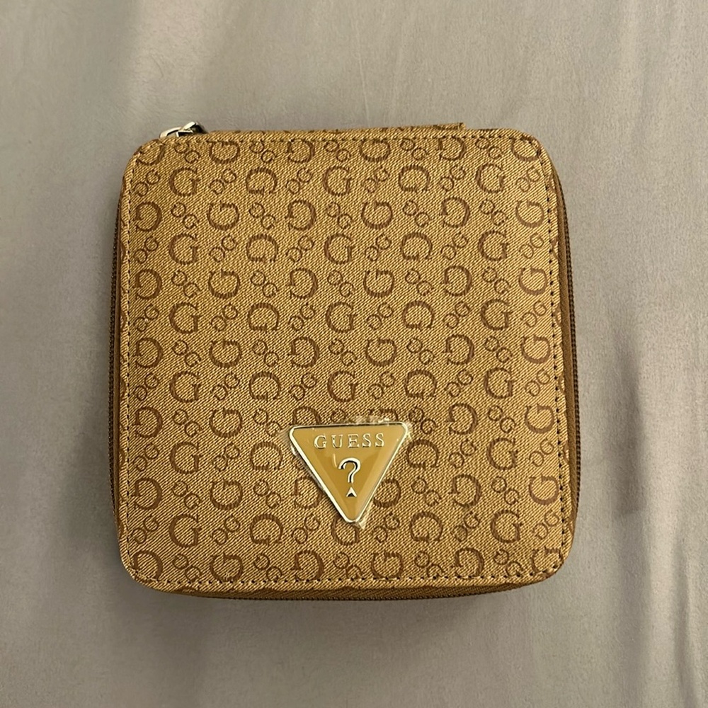 Guess? Travel Jewelry Box